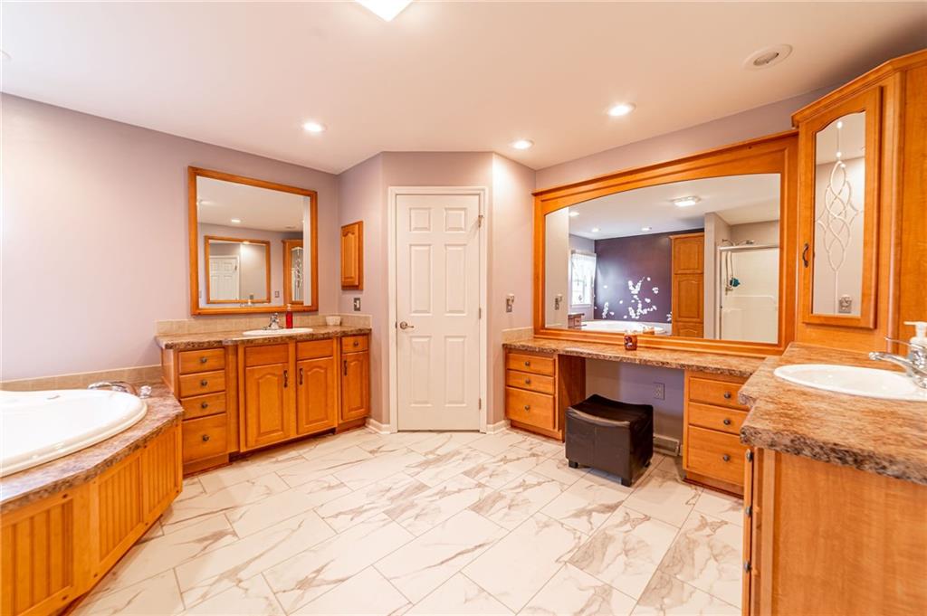 131 Adrian Lane Butler, PA 16001 - Photo 11 of 24 Gallery Image 11