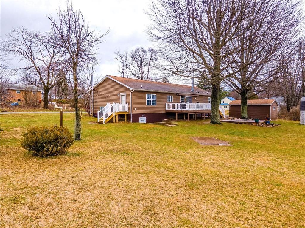 131 Adrian Lane Butler, PA 16001 - Photo 3 of 24 Gallery Image 3
