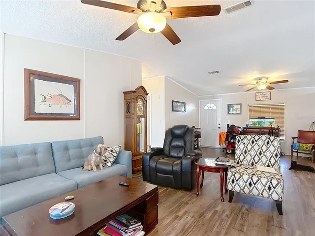 $1,900 | 9801 Upland Drive, Hudson, FL 34667