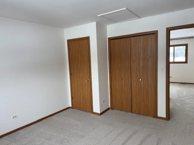 $2,100 | 34016 North White Oak Lane, Unit 34016, Gurnee, IL 60031