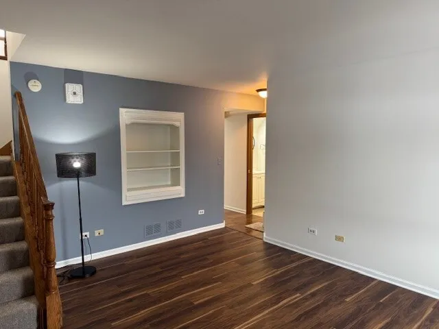 $2,100 | 34016 North White Oak Lane, Unit 34016, Gurnee, IL 60031