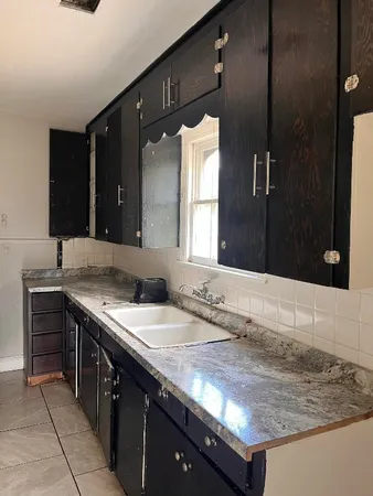 $2,900 | 4980 Chambers Street, Beaumont, TX 77705