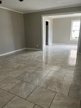 $2,900 | 4980 Chambers Street, Beaumont, TX 77705