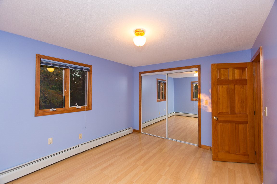 68 Mid. Dunstable Road Nashua, NH 03062 - Photo 17 of 36