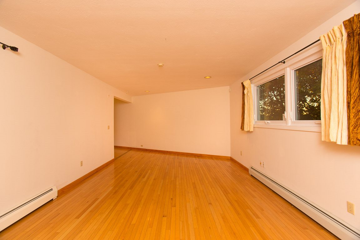 68 Mid. Dunstable Road Nashua, NH 03062 - Photo 26 of 36
