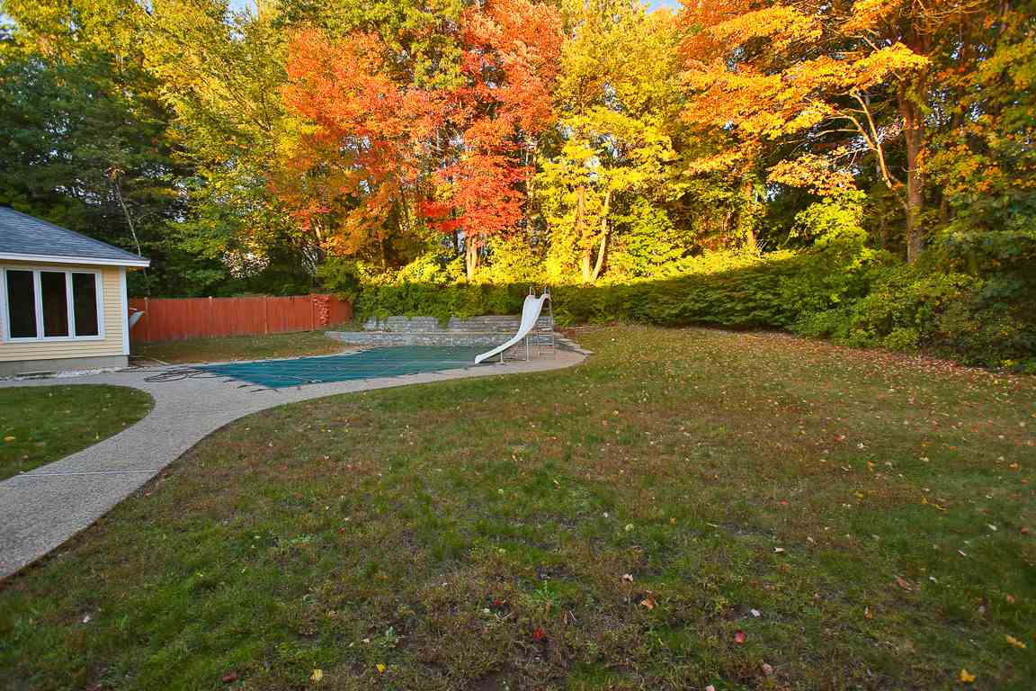 68 Mid. Dunstable Road Nashua, NH 03062 - Photo 31 of 36