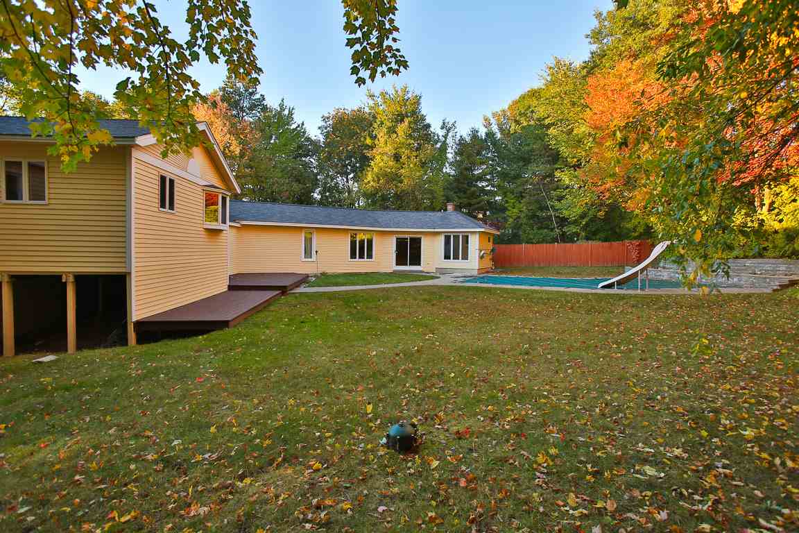 68 Mid. Dunstable Road Nashua, NH 03062 - Photo 34 of 36