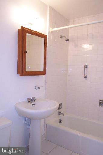 1670 Chimney House Road Reston, VA 20190 - Photo 11 of 16 Bath #2