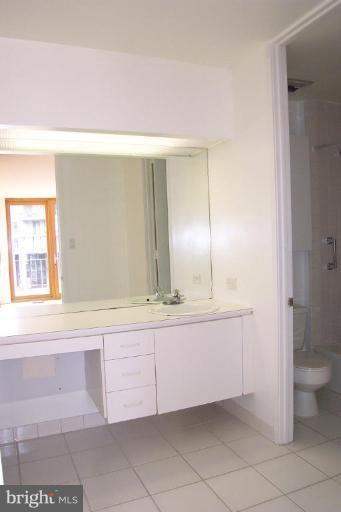 1670 Chimney House Road Reston, VA 20190 - Photo 8 of 16 Master Bath