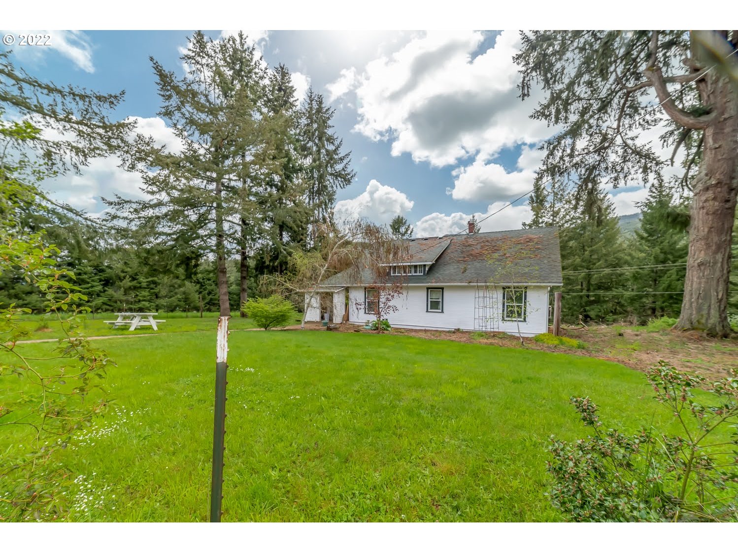73112 London Road Cottage Grove, OR 97424 - Photo 4 of 30 Gallery Image 4
