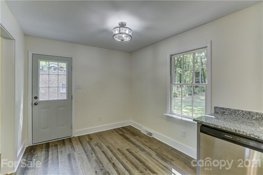 295 Lincoln Road York, SC 29745 - Photo 14 of 36 Gallery Image 14