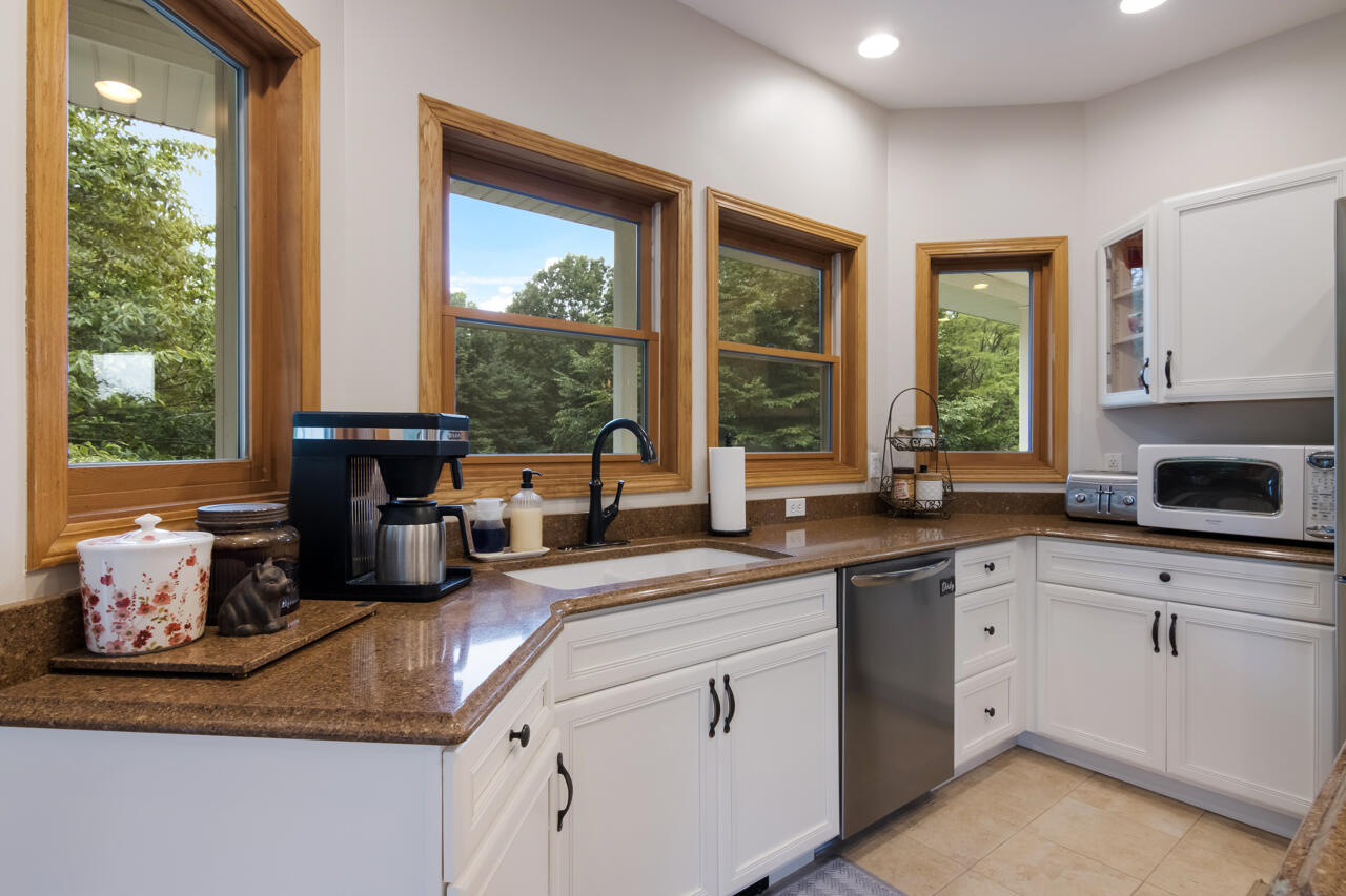 8613 Anderson Road Kaleva, MI 49645 - Photo 19 of 73 16-Scene-16