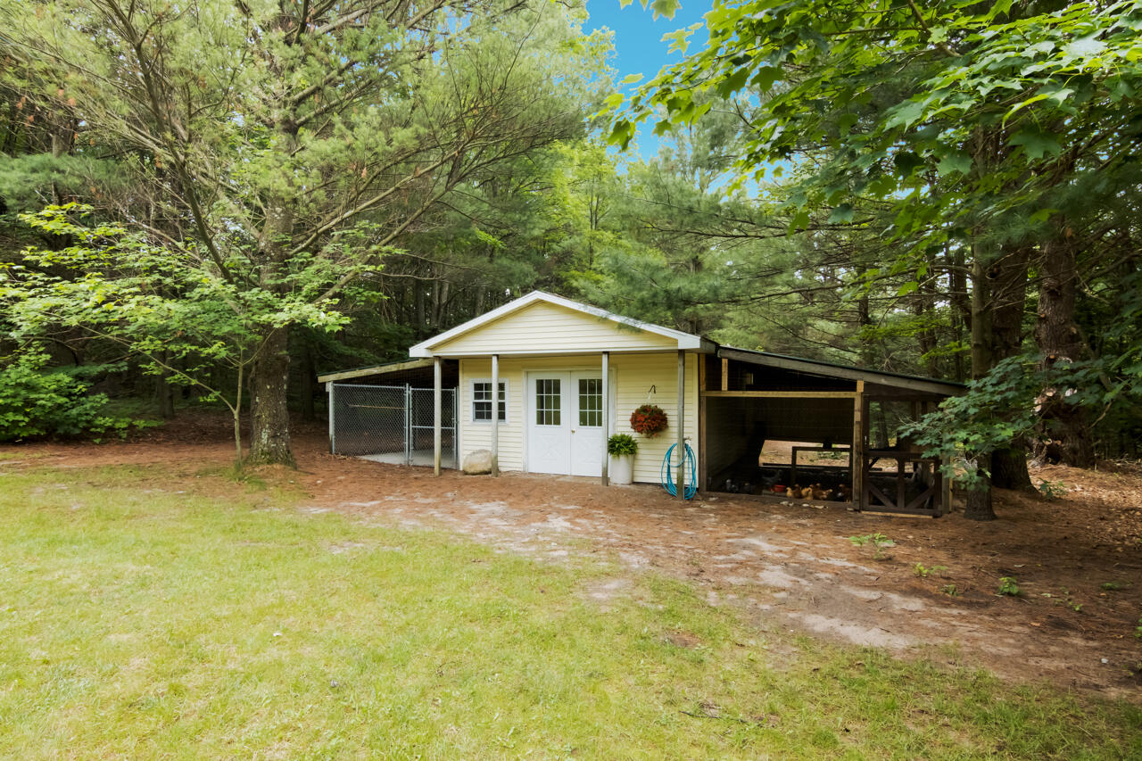 8613 Anderson Road Kaleva, MI 49645 - Photo 52 of 73 61-Scene-64