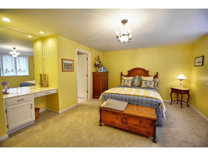 9662 Decatur Drive Indianapolis, IN 46256 - Photo 22 of 24 Gallery Image 22