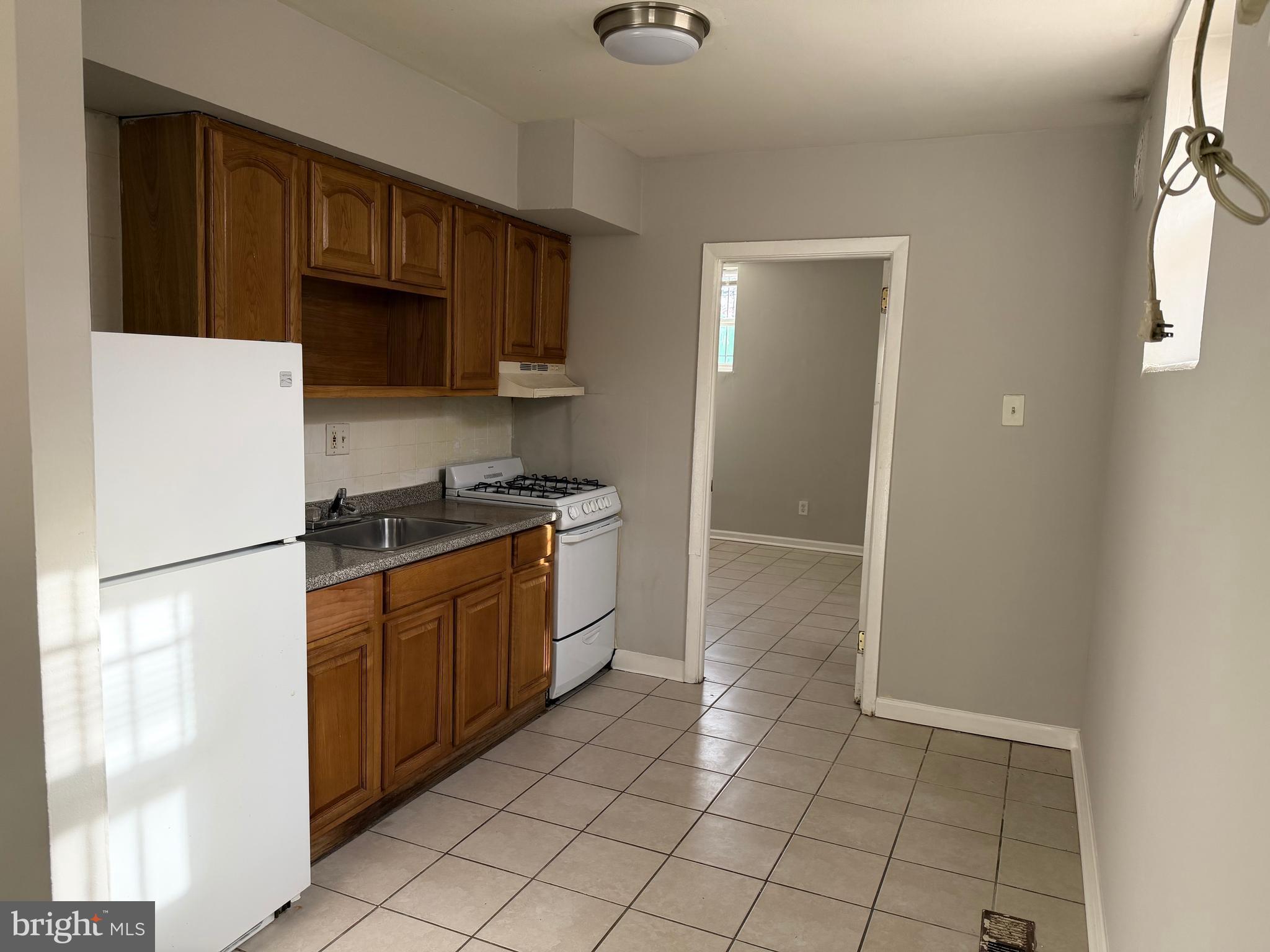 5711 Erdrick Street, Unit 3 Philadelphia, PA 19135 - Photo 7 of 14