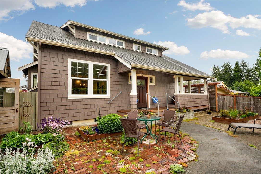 2821 Gibson Road Everett, WA 98204 - Photo 1 of 25
