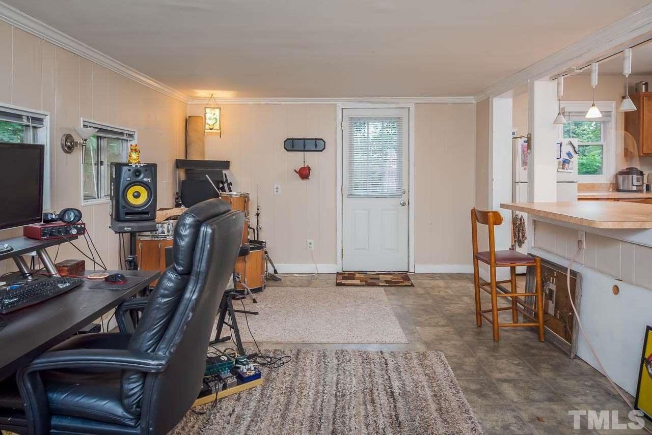 121 Plainview Avenue Raleigh, NC 27604 - Photo 9 of 17