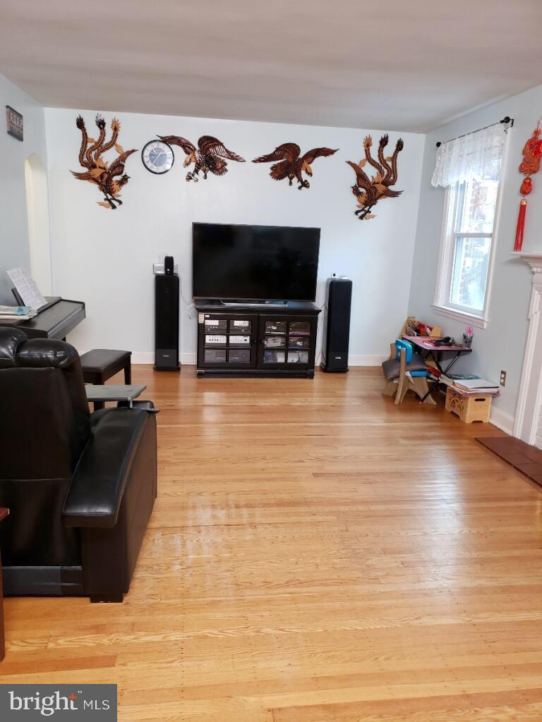 26 Johns Road Cheltenham, PA 19012 - Photo 16 of 58 Gallery Image 16