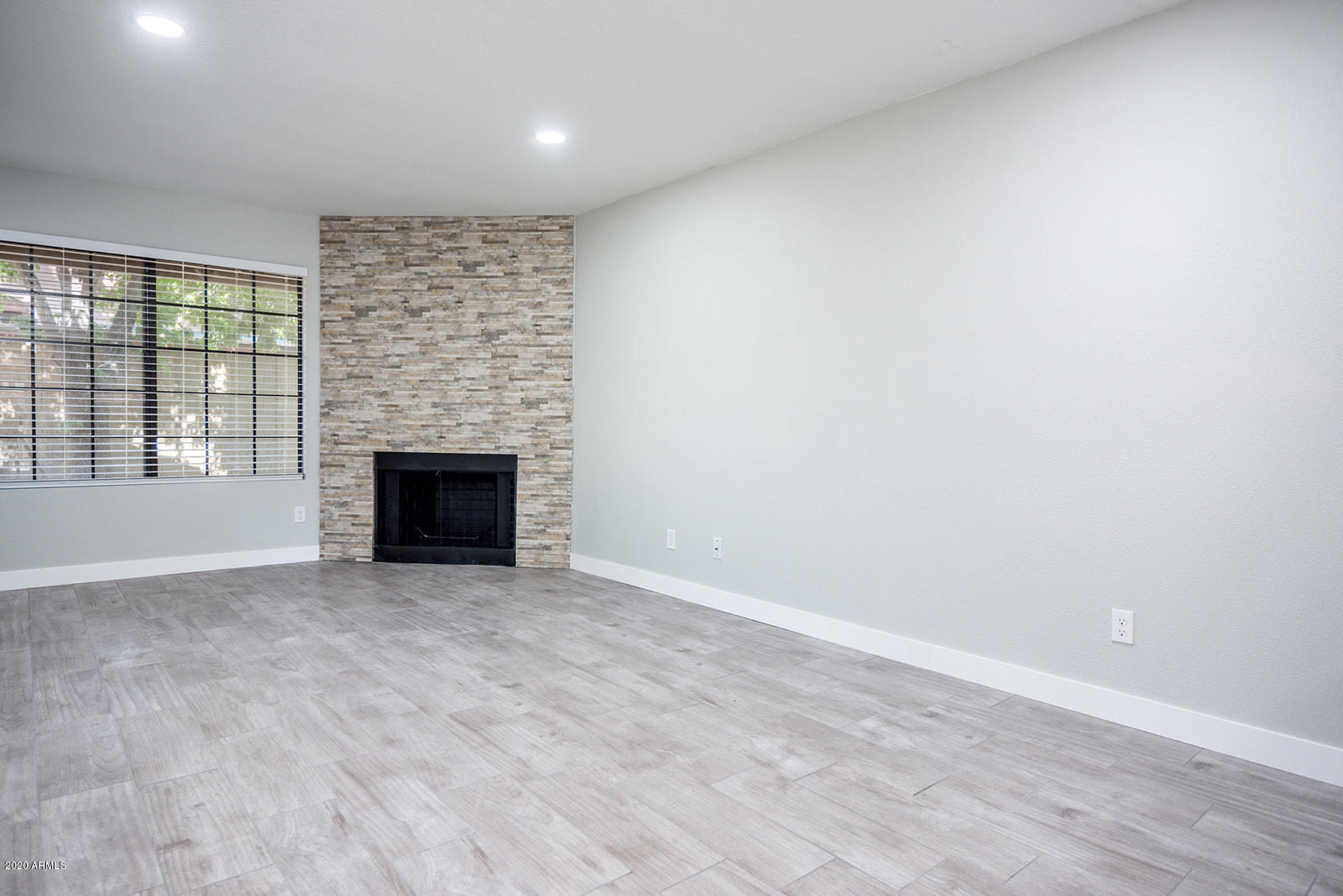 3719 East Inverness Avenue, Unit 91 Mesa, AZ 85206 - Photo 6 of 24 3791-E-Inverness-91-6_websize