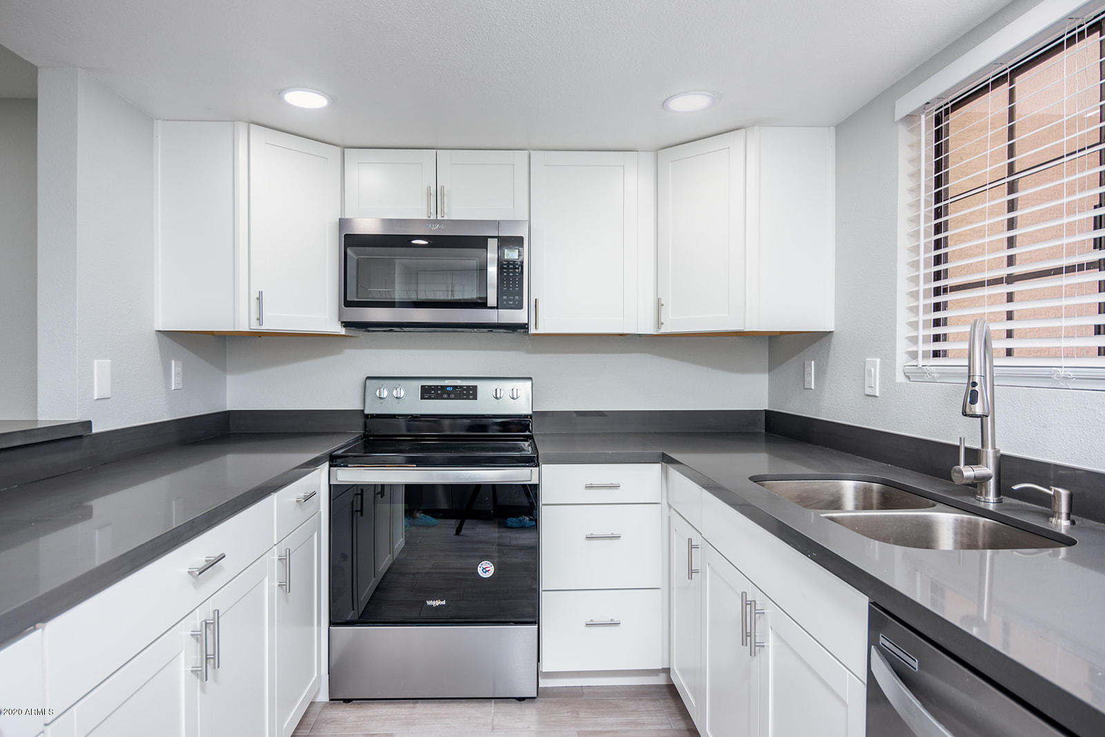 3719 East Inverness Avenue, Unit 91 Mesa, AZ 85206 - Photo 10 of 24 3791-E-Inverness-91-10_websize