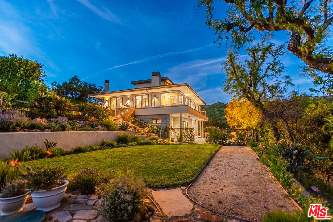 27008 Old Chimney Road Malibu, CA 90265 - Photo 30 of 34