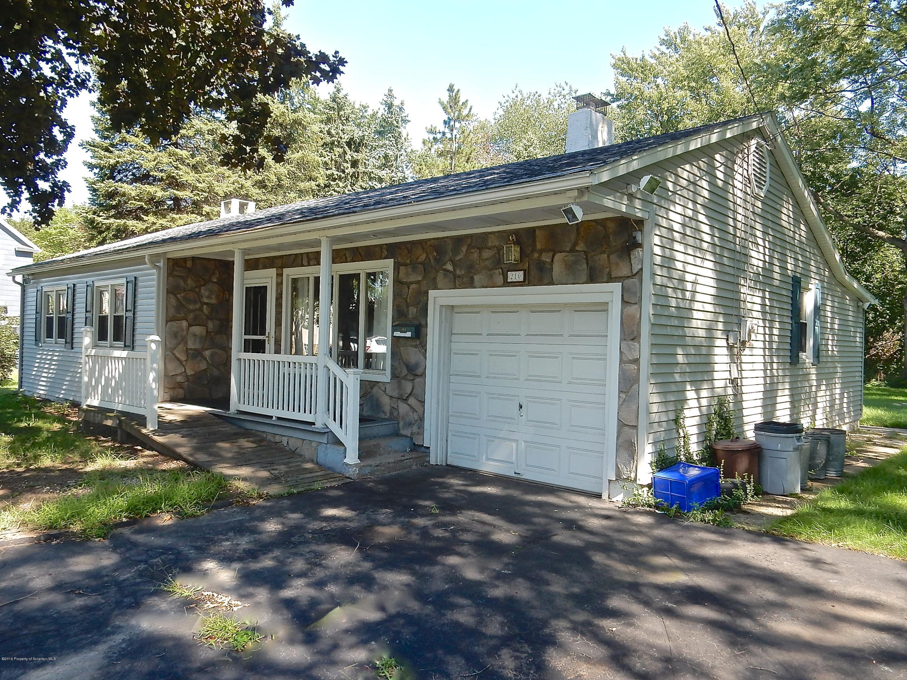 210 Walnut Street Moosic, PA 18507 - Photo 2 of 22 Gallery Image 2
