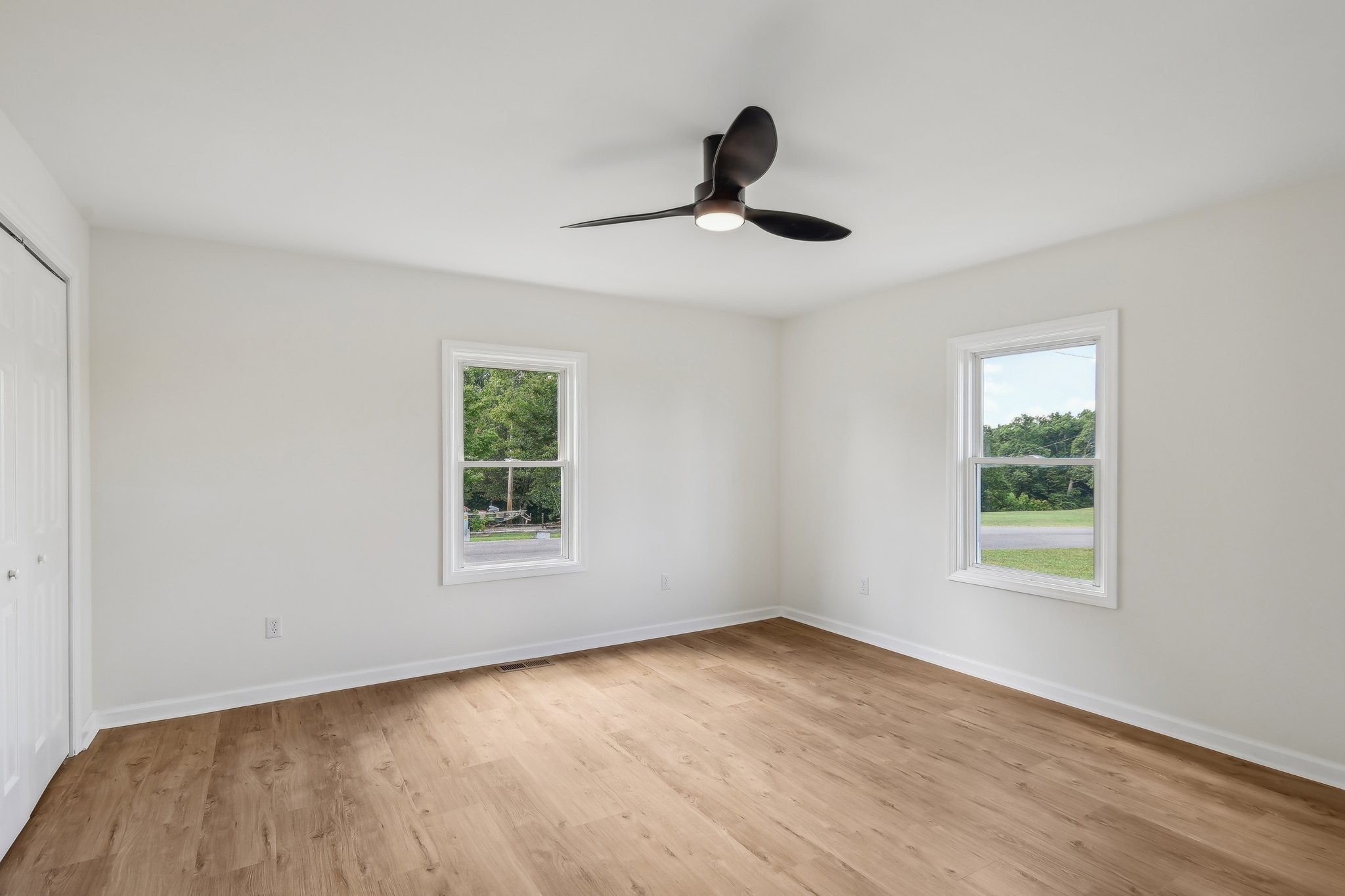 876 Ford Road White Bluff, TN 37187 - Photo 24 of 56 a view of an empty room with a window