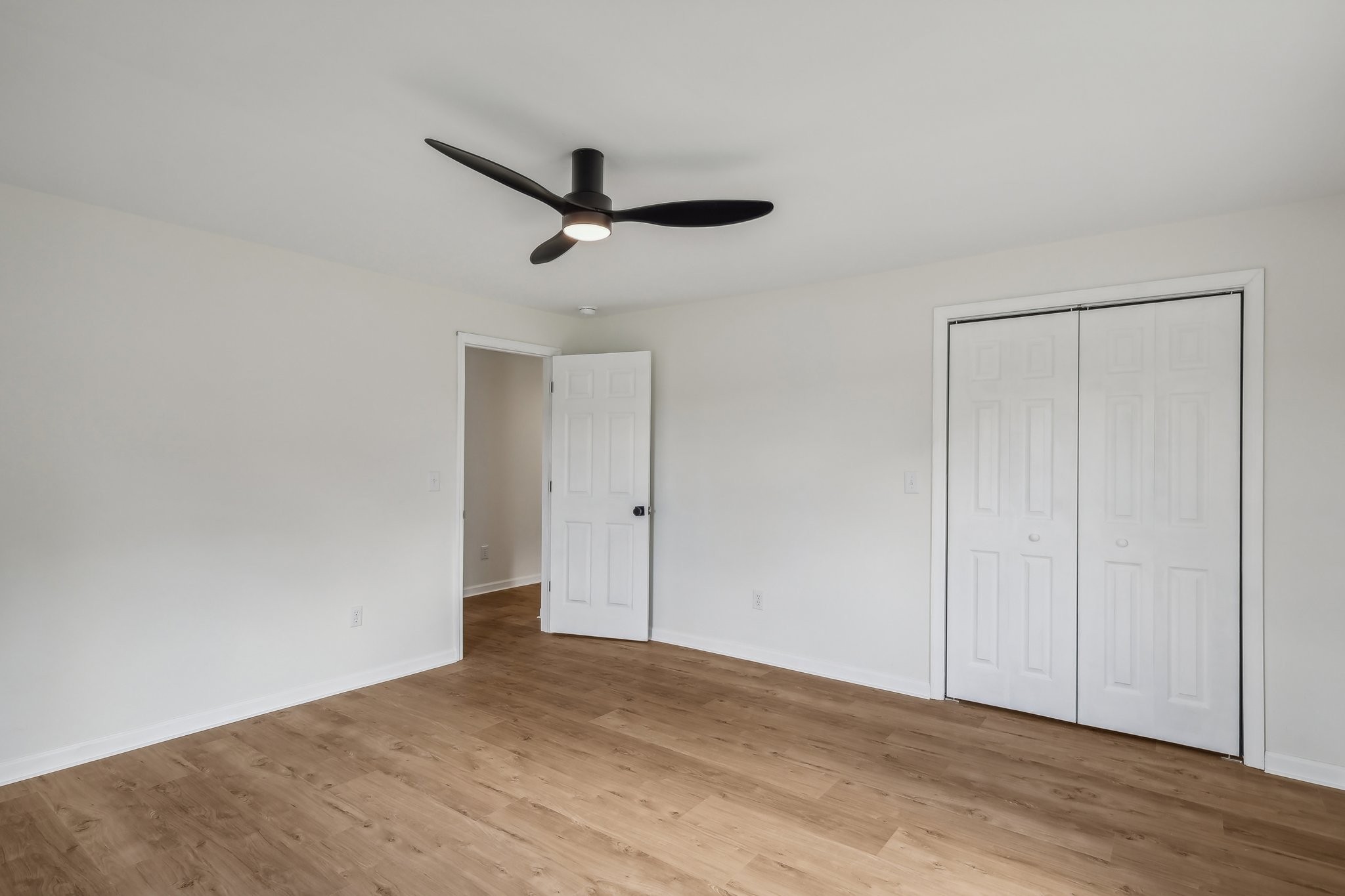 876 Ford Road White Bluff, TN 37187 - Photo 25 of 56 a view of empty room with wooden floor