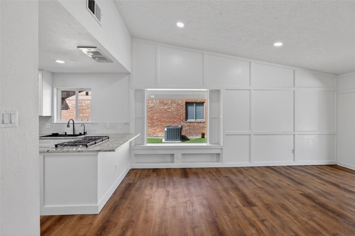 3810 Nutwood Lane Spring, TX 77389 - Photo 9 of 47