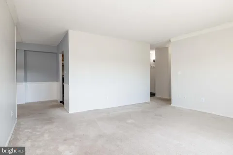 $189,999 | 27701 Valley Run Drive, Unit 701, Wilmington, DE 19810