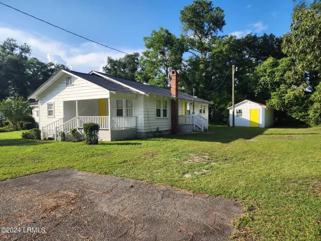 $125,000 | 156 Maple Street West, Varnville, SC 29944