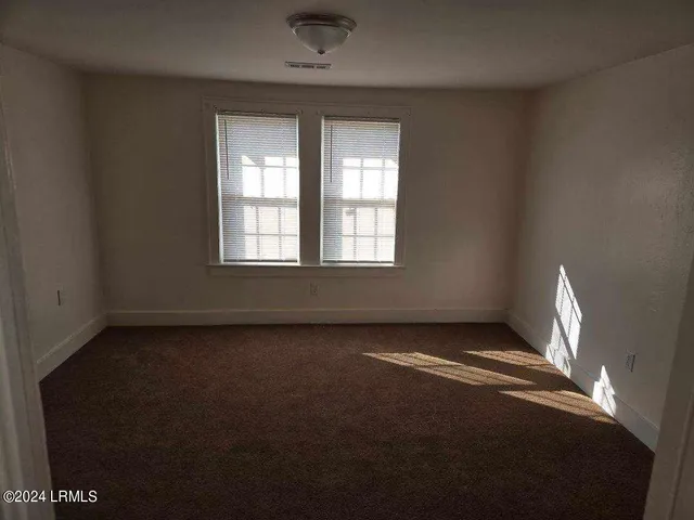 $125,000 | 156 Maple Street West, Varnville, SC 29944