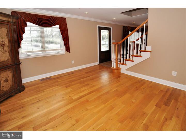 2696 Trewigtown Road Colmar, PA 18915 - Photo 5 of 25 Living Room