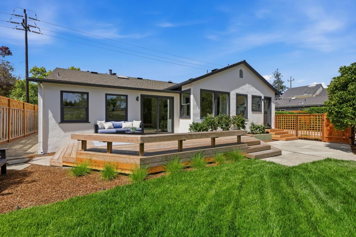 2351 Louis Road Palo Alto, CA 94303 - Photo 37 of 42
