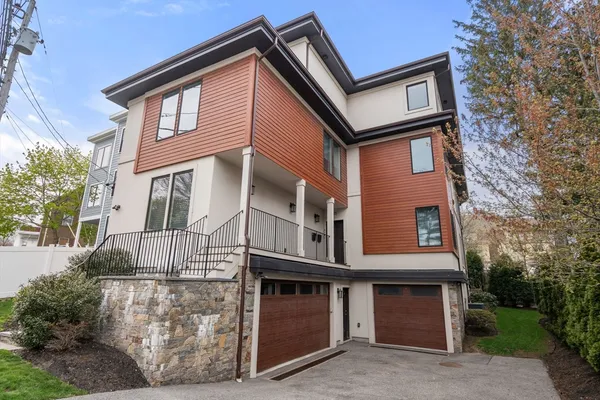 $2,495,000 | 805 Heath Street, Unit 2, Brookline, MA 02467