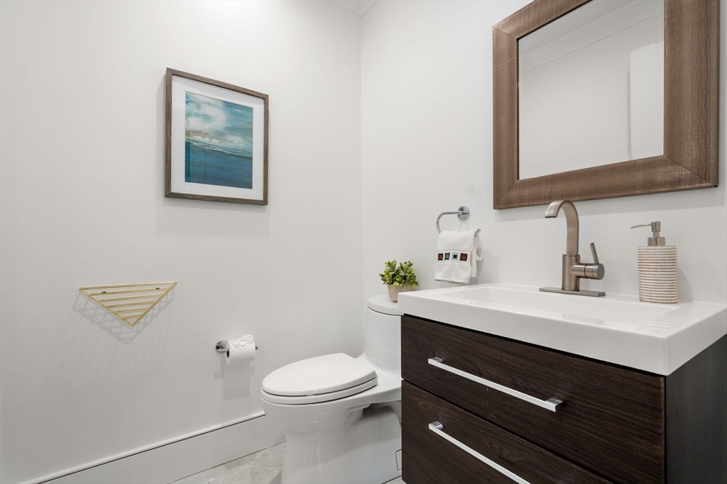 805 Heath Street, Unit 2 Brookline, MA 02467 - Photo 5 of 42