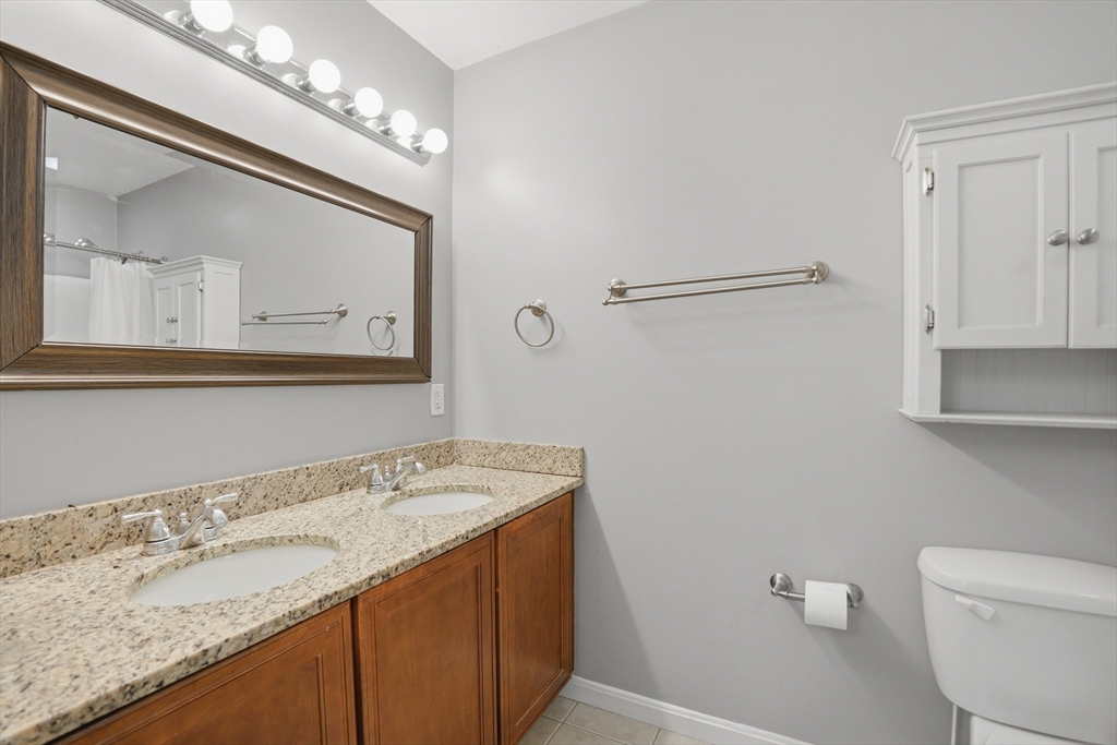 20 Duluth Street Worcester, MA 01604 - Photo 33 of 39