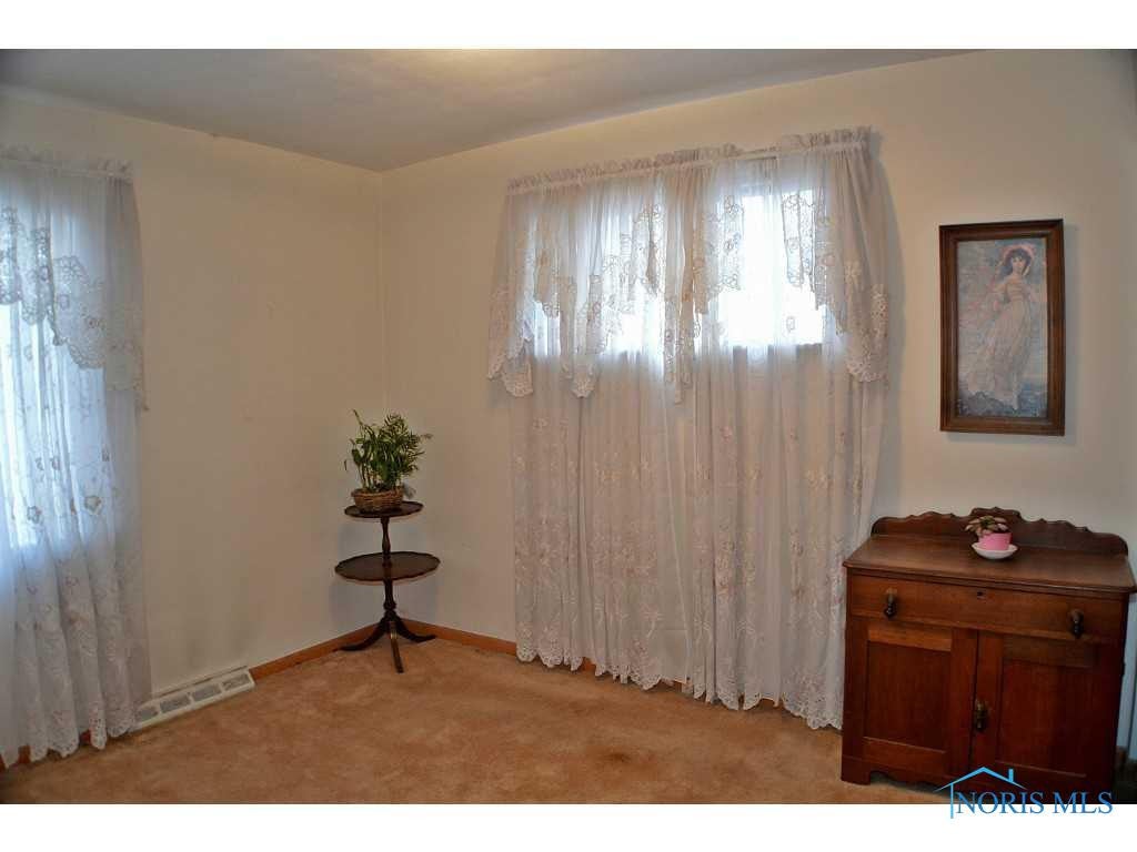 3755 Woodmont Road Toledo, OH 43613 - Photo 6 of 15 Gallery Image 6