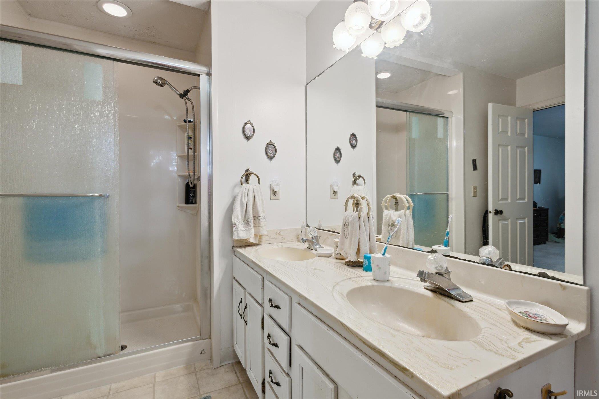 52284 Farmington Square Road Granger, IN 46530 - Photo 25 of 34 Gallery Image 25