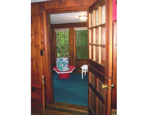 3 Pine Ridge Road Topsfield, MA 01983 - Photo 28 of 29 a dining room with a table and chairs