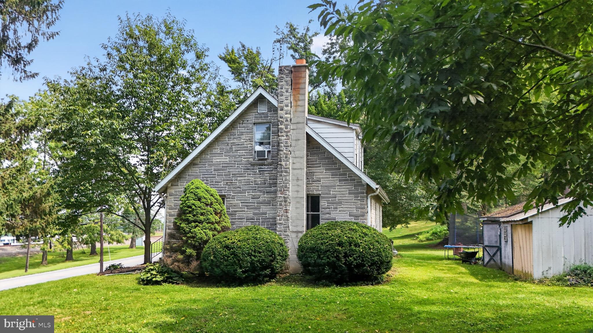 5124 Strasburg Road Kinzers, PA 17535 - Photo 8 of 16 Gallery Image 8