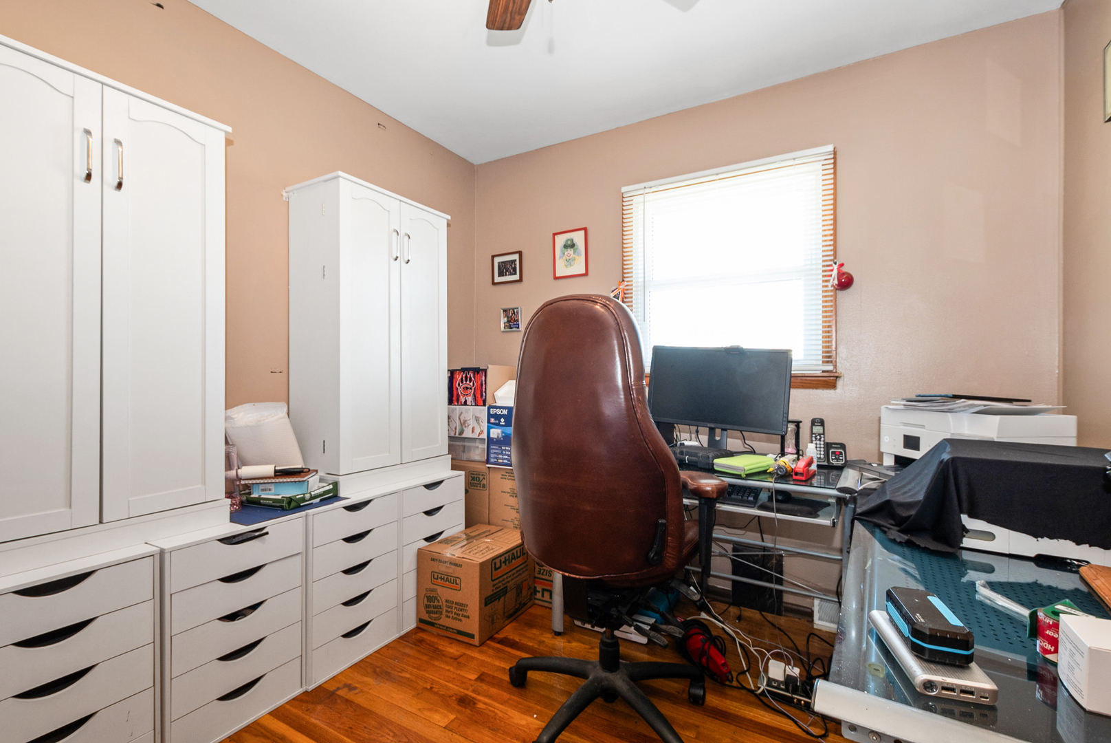 2809 Forest Lane Lansing, IL 60438 - Photo 12 of 24 a room with furniture and a window