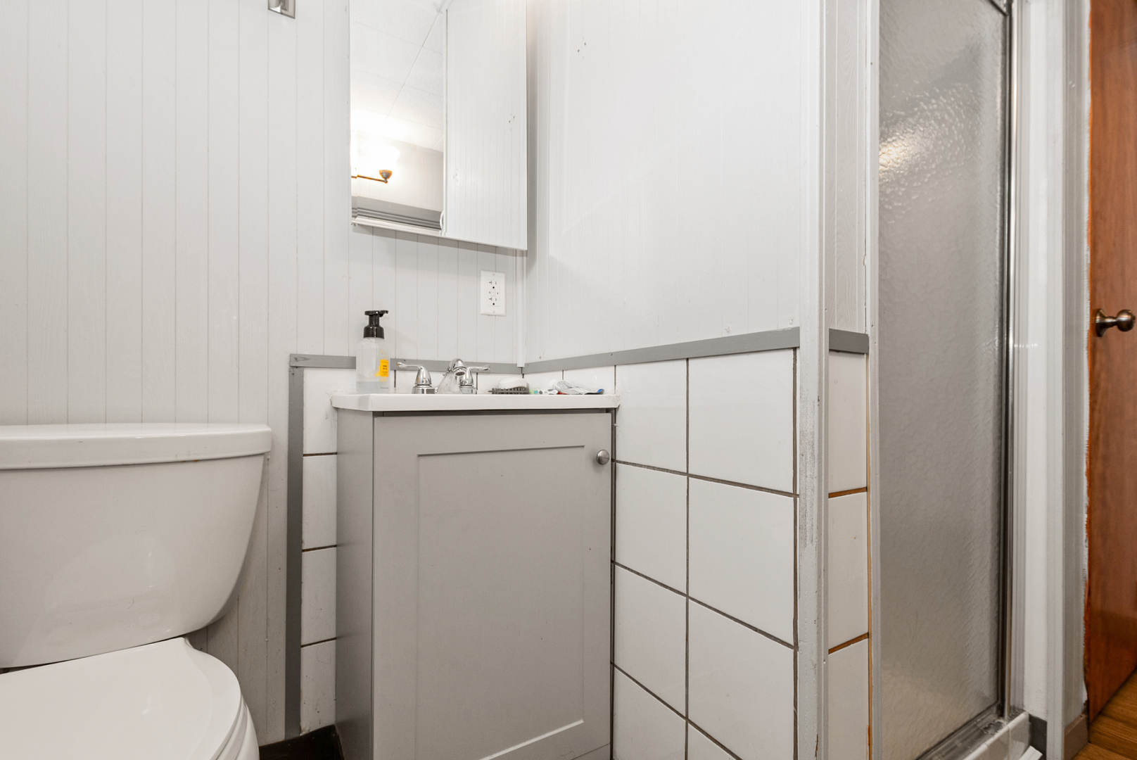 2809 Forest Lane Lansing, IL 60438 - Photo 16 of 24 a utility room with dryer and washer