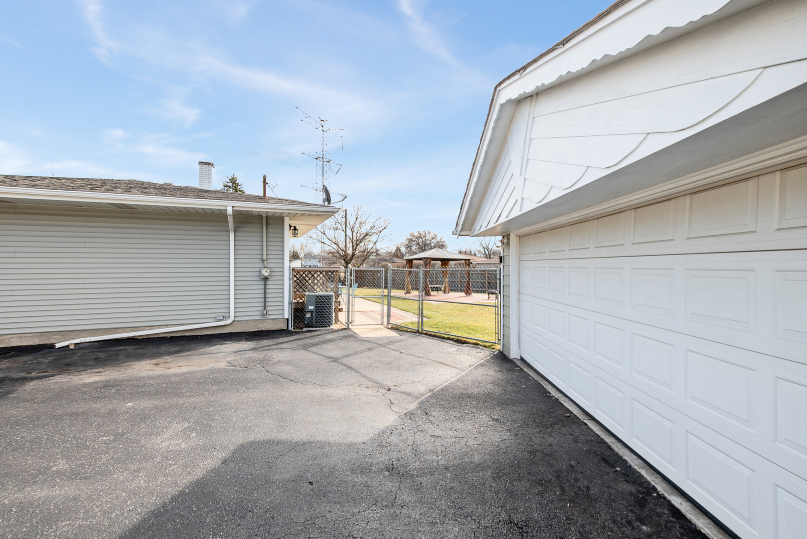2809 Forest Lane Lansing, IL 60438 - Photo 24 of 24 a view of a house with a outdoor space