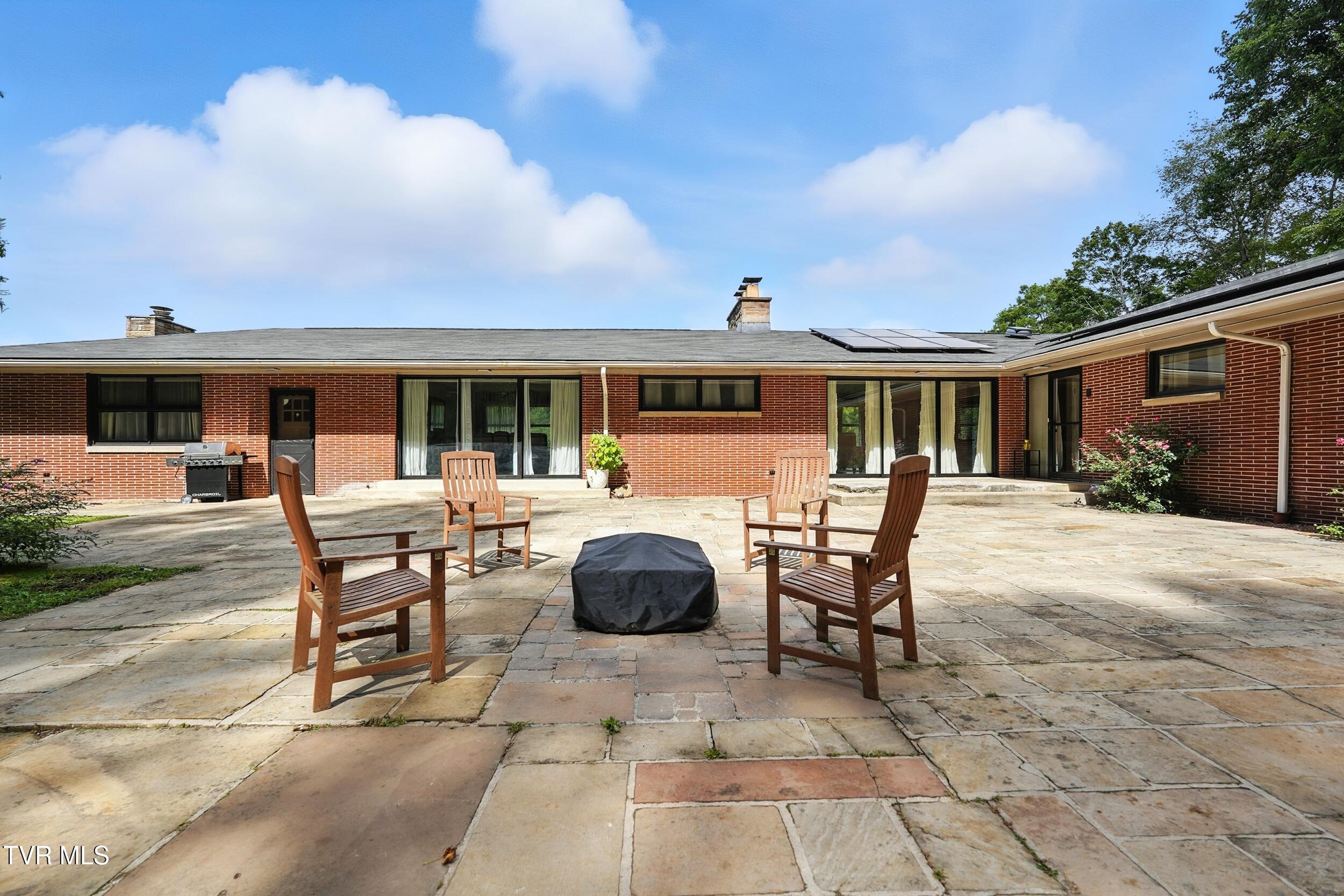 508 Spring Avenue Southeast Wise, VA 24293 - Photo 3 of 47 dsc00491