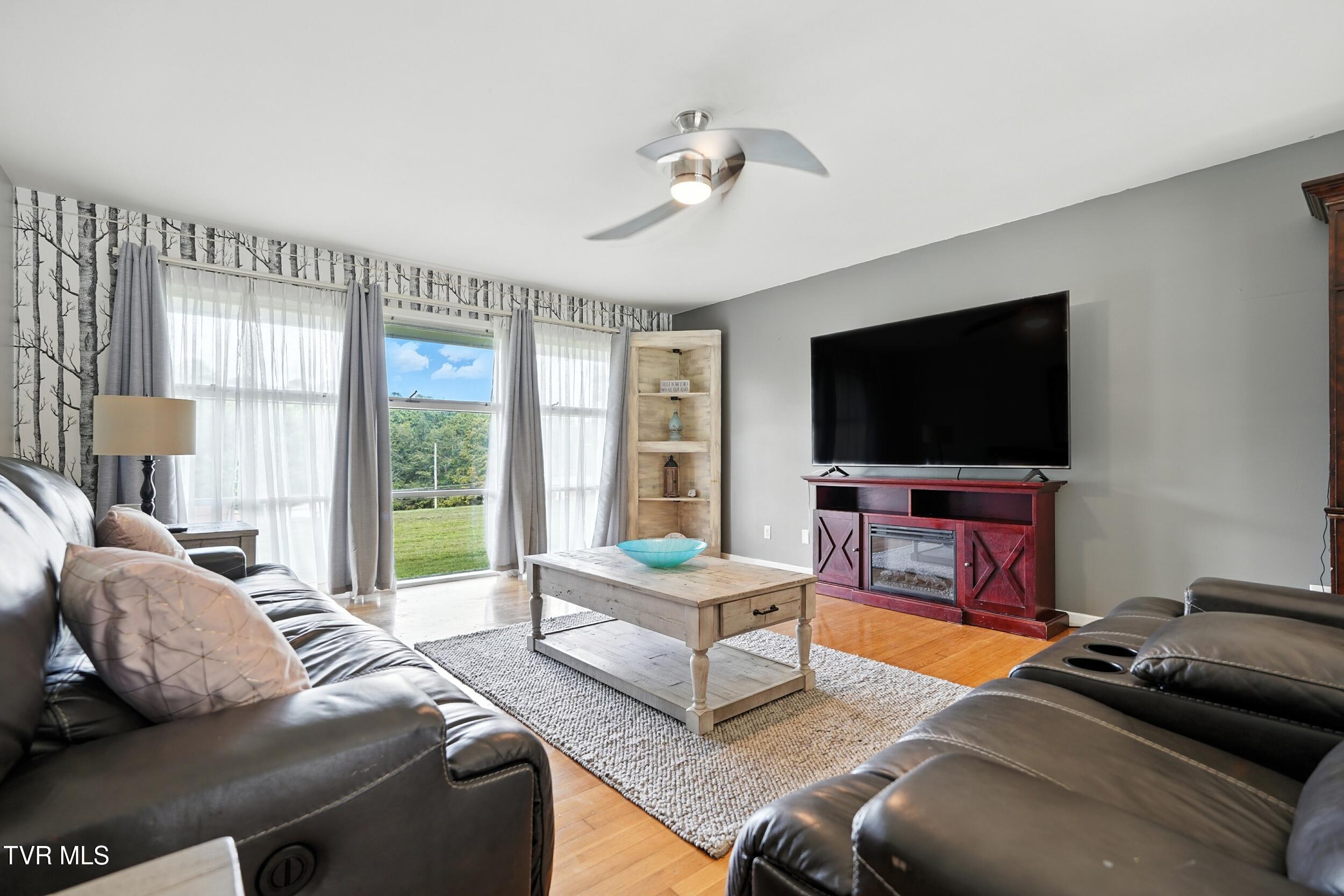 508 Spring Avenue Southeast Wise, VA 24293 - Photo 37 of 47 dsc00455