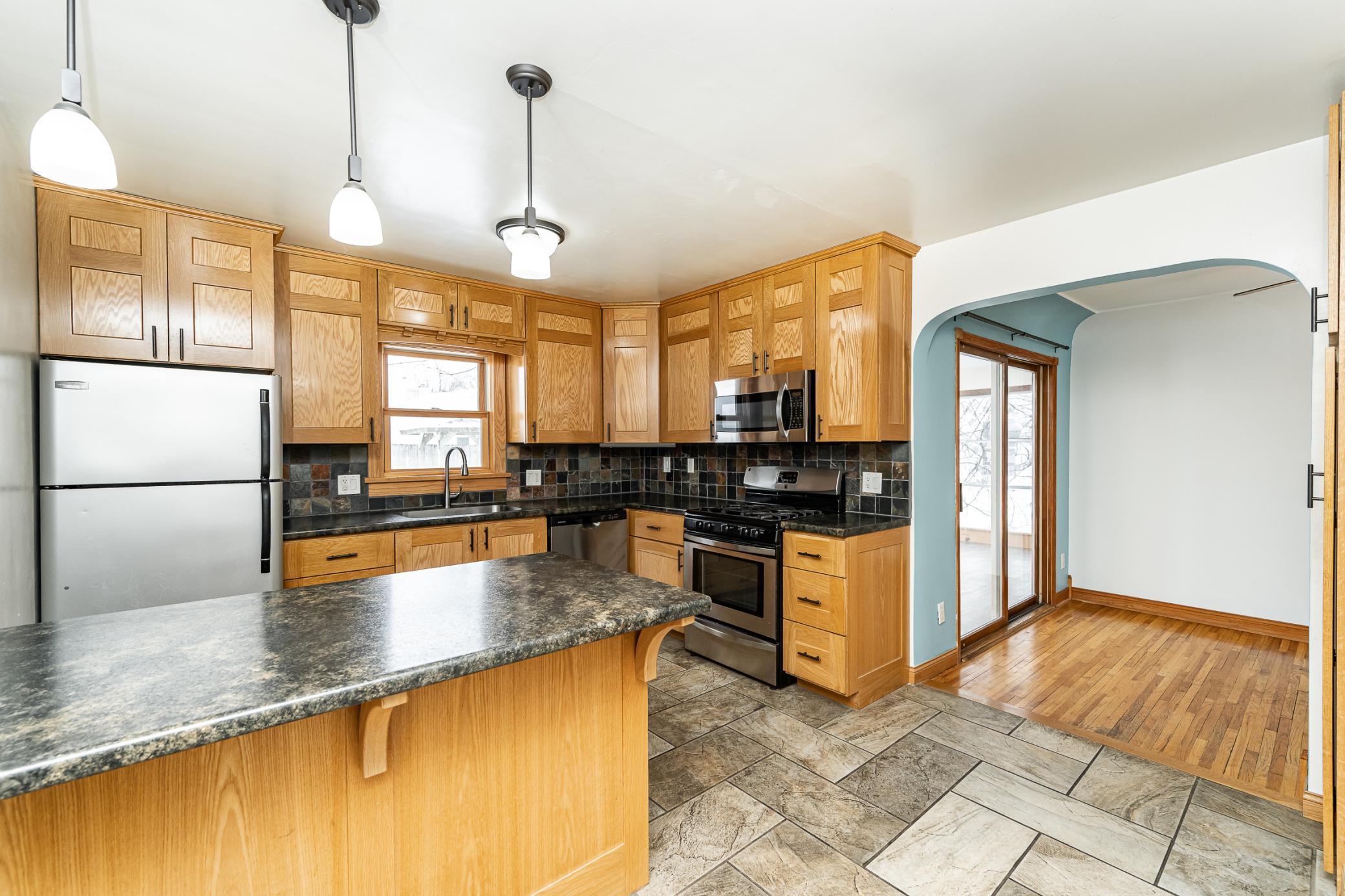 1119 8th Avenue Northwest Rochester, MN 55901 - Photo 11 of 34