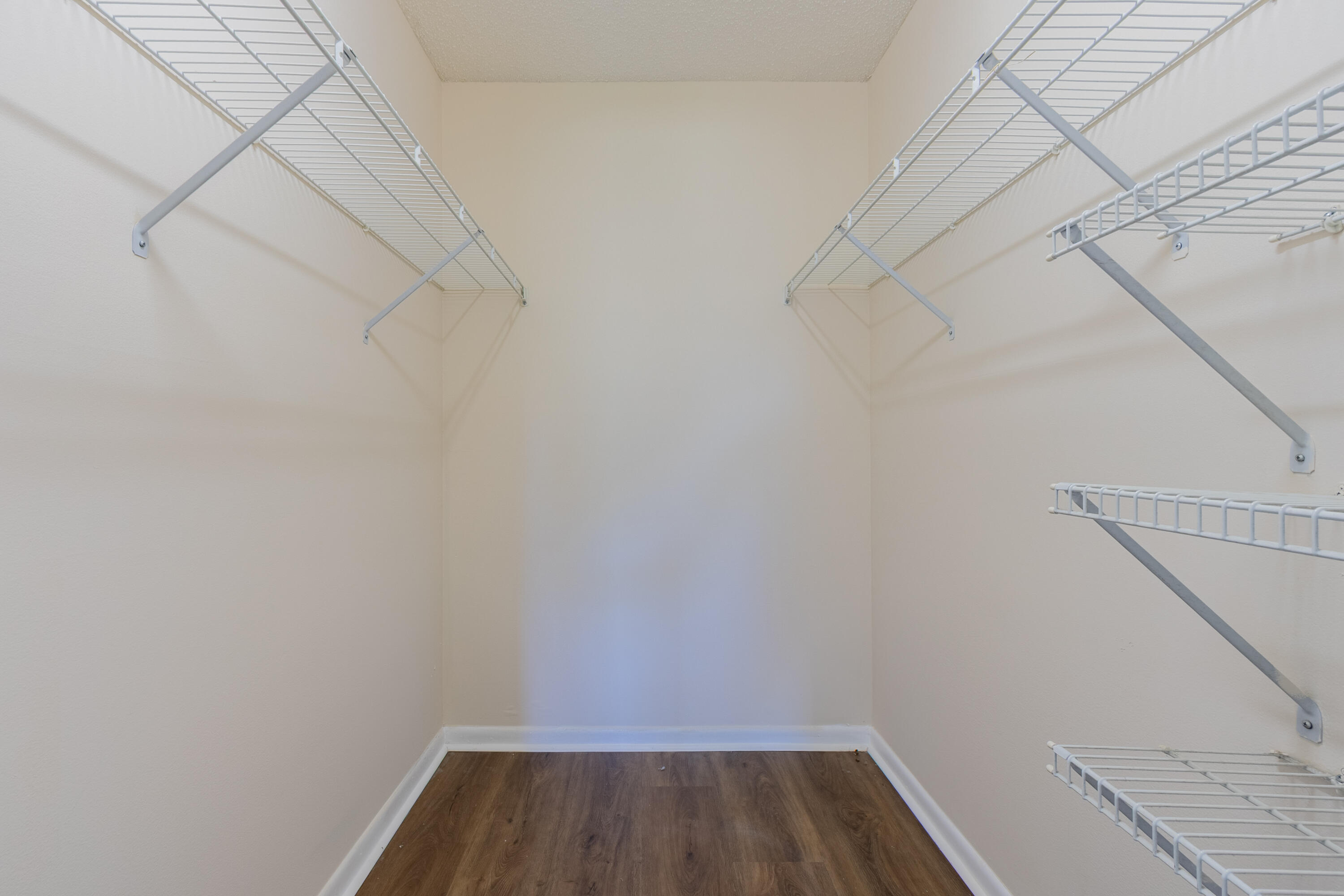 9449 Boca Cove Circle, Unit 911 Boca Raton, FL 33428 - Photo 16 of 22 0E7A9936-HDR