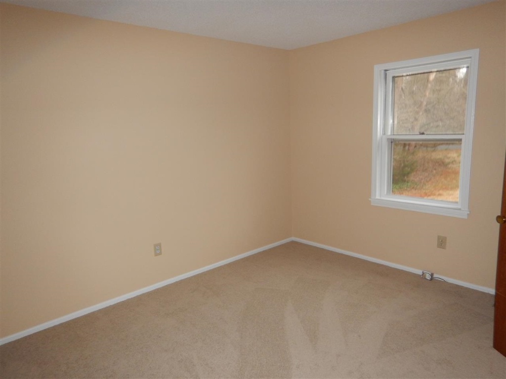 201 Jolly Acres Anderson, SC 29621 - Photo 9 of 11 Gallery Image 9