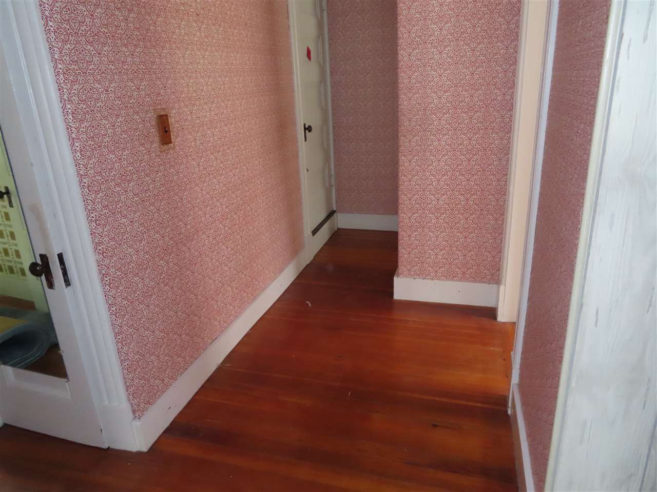 260 Roxbury Street Keene, NH 03431 - Photo 15 of 22